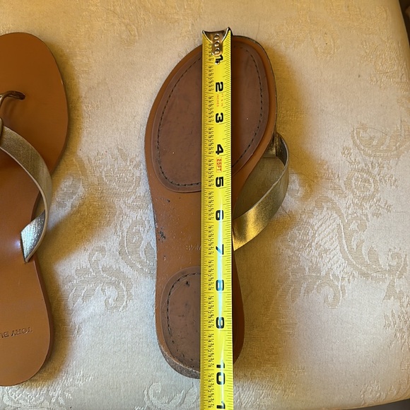 Tory Burch Benton metallic Spark Gold leather sandals - Picture 12 of 14